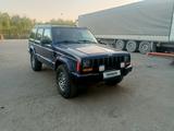 Jeep Cherokee 1997 года за 3 300 000 тг. в Астана
