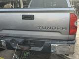 Крышка багажника Toyota Tundra за 200 000 тг. в Алматы