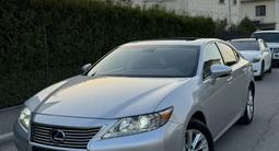 Lexus ES 300h 2013 года за 8 600 000 тг. в Алматы – фото 2