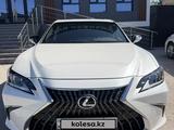 Lexus ES 250 2025 года за 35 000 000 тг. в Шымкент