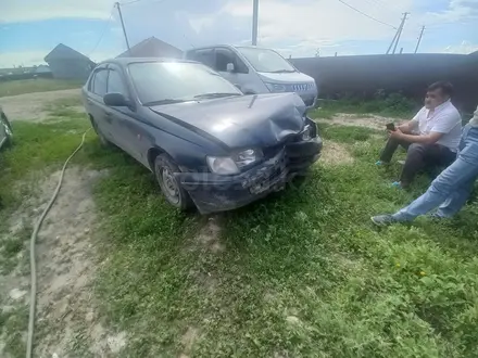 Toyota Carina E 1993 года за 1 500 000 тг. в Усть-Каменогорск – фото 2