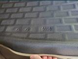 КоврикНа LEXUS RX330 велюровый коврик для багажного отделения.үшін46 000 тг. в Алматы – фото 4