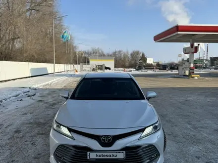 Toyota Camry 2018 года за 9 450 000 тг. в Уральск