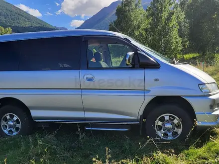 Mitsubishi Delica 2006 года за 9 000 000 тг. в Семей – фото 2