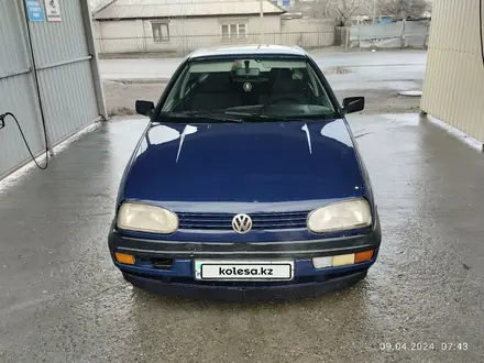 Volkswagen Golf 1994 года за 900 000 тг. в Семей – фото 5