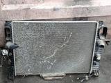 Радиатор охлаждения двигателя на мерседес е500 w211 за 85 000 тг. в Алматы