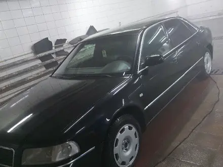 Audi A8 2000 года за 4 500 000 тг. в Астана