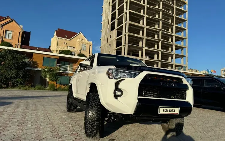 Toyota 4Runner 2019 года за 23 000 000 тг. в Актау