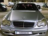 Mercedes-Benz C 180 2002 годаүшін3 150 000 тг. в Караганда – фото 2