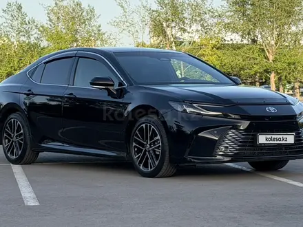 Toyota Camry 2025 года за 19 500 000 тг. в Астана