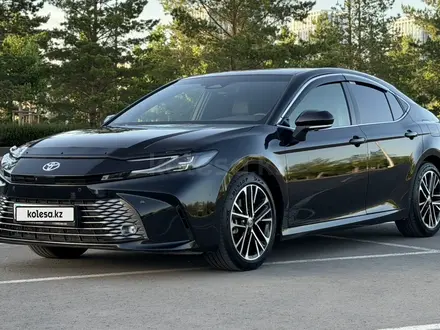 Toyota Camry 2025 года за 19 500 000 тг. в Астана – фото 2