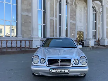 Mercedes-Benz E 280 1999 года за 4 300 000 тг. в Актау