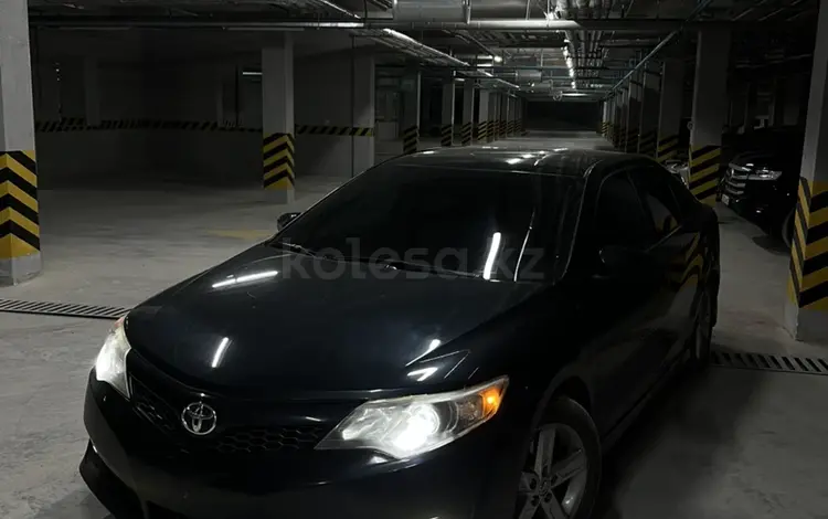 Toyota Camry 2014 годаfor8 500 000 тг. в Шымкент