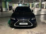 Lexus ES 300h 2020 года за 23 000 000 тг. в Алматы