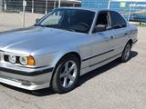 BMW 520 1990 года за 1 200 000 тг. в Алматы – фото 3