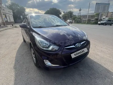 Hyundai Solaris 2013 года за 3 950 000 тг. в Алматы – фото 2