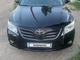 Toyota Camry 2011 года за 7 500 000 тг. в Семей