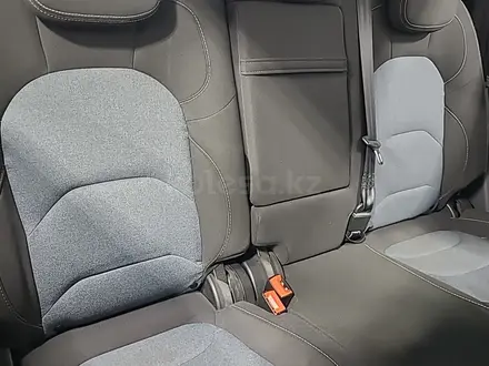 Chevrolet Captiva 2021 года за 7 150 000 тг. в Алматы – фото 16