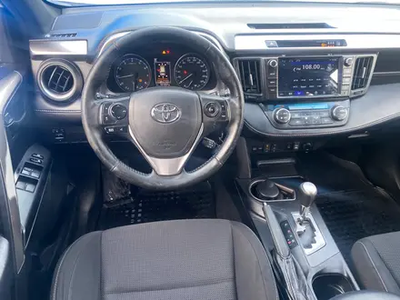 Toyota RAV4 2018 года за 9 670 000 тг. в Алматы – фото 11