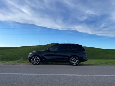 BMW X7 2021 года за 50 000 000 тг. в Алматы – фото 4