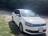 Volkswagen Polo 2014 годаүшін2 200 000 тг. в Алматы – фото 2