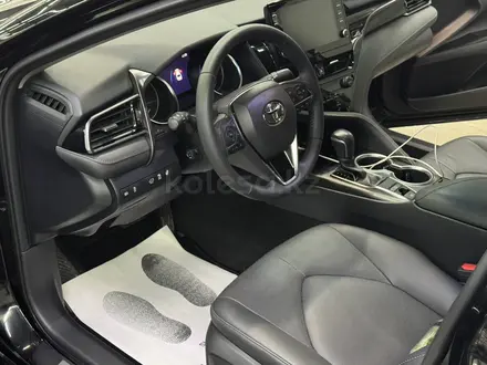 Toyota Camry 2024 года за 19 310 000 тг. в Караганда – фото 14