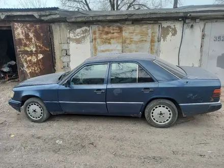 Mercedes-Benz E 230 1992 года за 600 000 тг. в Конаев (Капшагай) – фото 3