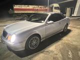 Mercedes-Benz CLK 320 2002 года за 4 500 000 тг. в Актау – фото 4