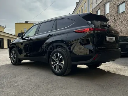 Toyota Highlander 2023 года за 26 500 000 тг. в Астана