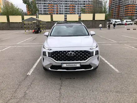 Hyundai Santa Fe 2022 года за 23 000 000 тг. в Алматы – фото 3