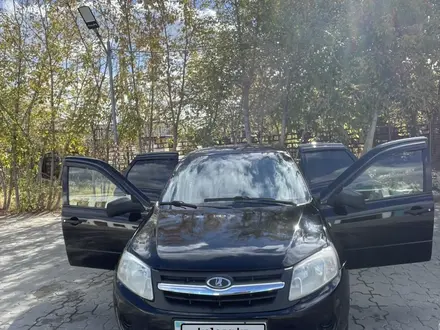 ВАЗ (Lada) Granta 2190 2013 года за 1 800 000 тг. в Актобе – фото 2