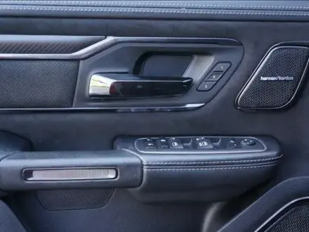 Dodge RAM 2023 года за 64 500 000 тг. в Алматы – фото 25