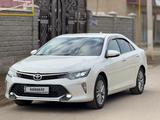 Toyota Camry 2017 годаfor14 300 000 тг. в Шымкент – фото 2