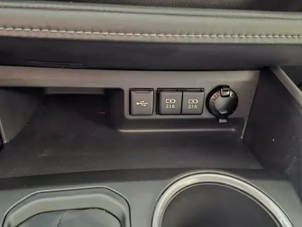 Toyota Highlander 2022 года за 27 900 000 тг. в Алматы – фото 8