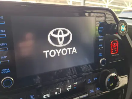 Toyota Highlander 2022 года за 27 900 000 тг. в Алматы – фото 11