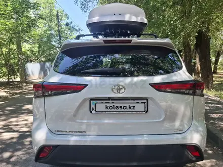 Toyota Highlander 2022 года за 27 900 000 тг. в Алматы – фото 16