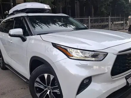 Toyota Highlander 2022 года за 27 900 000 тг. в Алматы – фото 23
