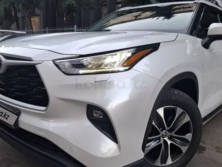 Toyota Highlander 2022 года за 27 900 000 тг. в Алматы