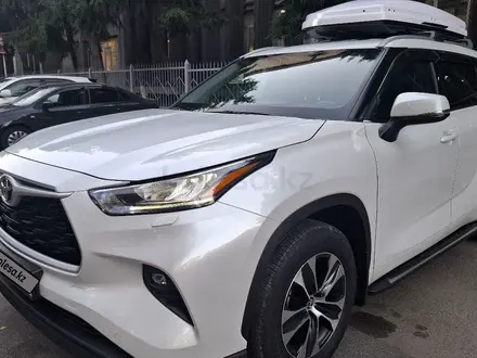 Toyota Highlander 2022 года за 27 900 000 тг. в Алматы – фото 24