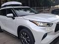 Toyota Highlander 2022 годаүшін27 900 000 тг. в Алматы – фото 25