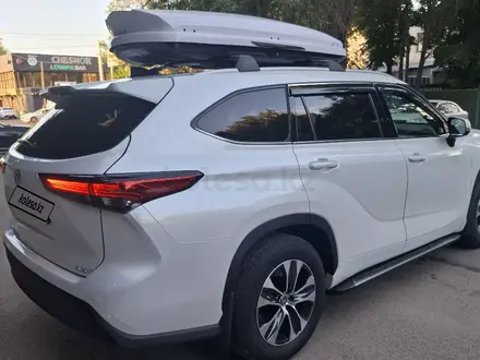 Toyota Highlander 2022 года за 27 900 000 тг. в Алматы – фото 26