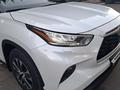 Toyota Highlander 2022 годаүшін27 900 000 тг. в Алматы – фото 31
