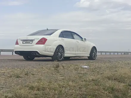 Mercedes-Benz S 600 2006 года за 8 000 000 тг. в Узынагаш – фото 13