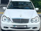 Mercedes-Benz C 200 2000 года за 2 800 000 тг. в Талдыкорган – фото 3