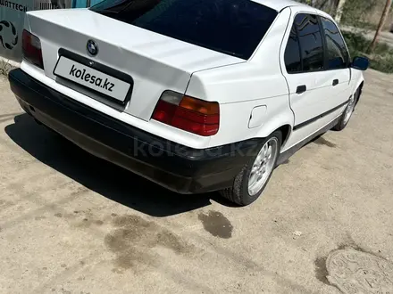 BMW 328 1992 года за 1 350 000 тг. в Алматы – фото 2