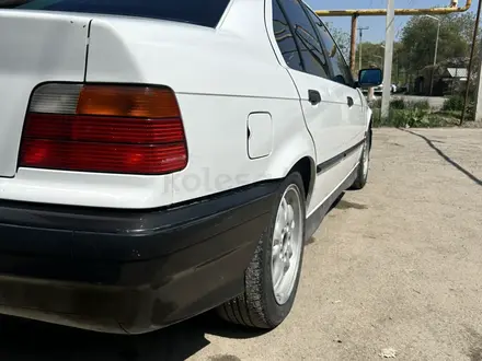 BMW 328 1992 года за 1 350 000 тг. в Алматы – фото 5