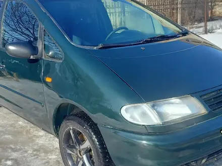 SEAT Alhambra 1998 года за 1 750 000 тг. в Уральск – фото 4