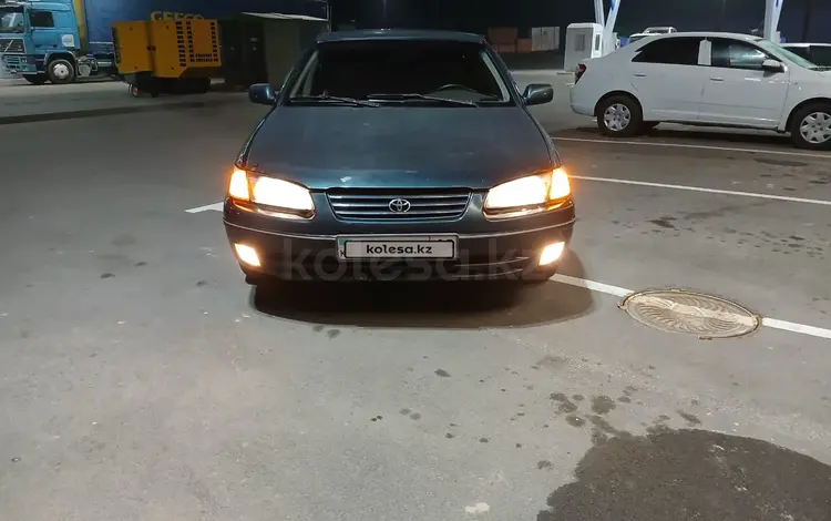 Toyota Camry 1998 годаfor3 500 000 тг. в Алматы