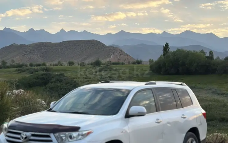 Toyota Highlander 2012 годаfor7 000 000 тг. в Тараз