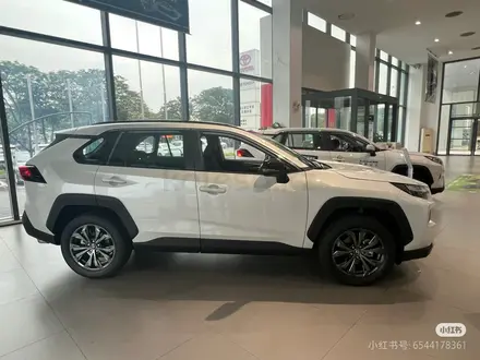 Toyota RAV4 2024 года за 12 160 000 тг. в Алматы – фото 6